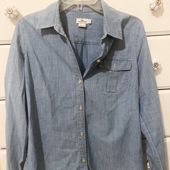 Vineyard Vines Button Up - Picture 4 of 4